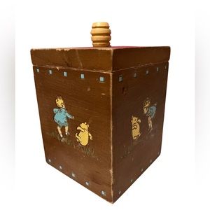 Vintage Winnie the Pooh Charpente Box